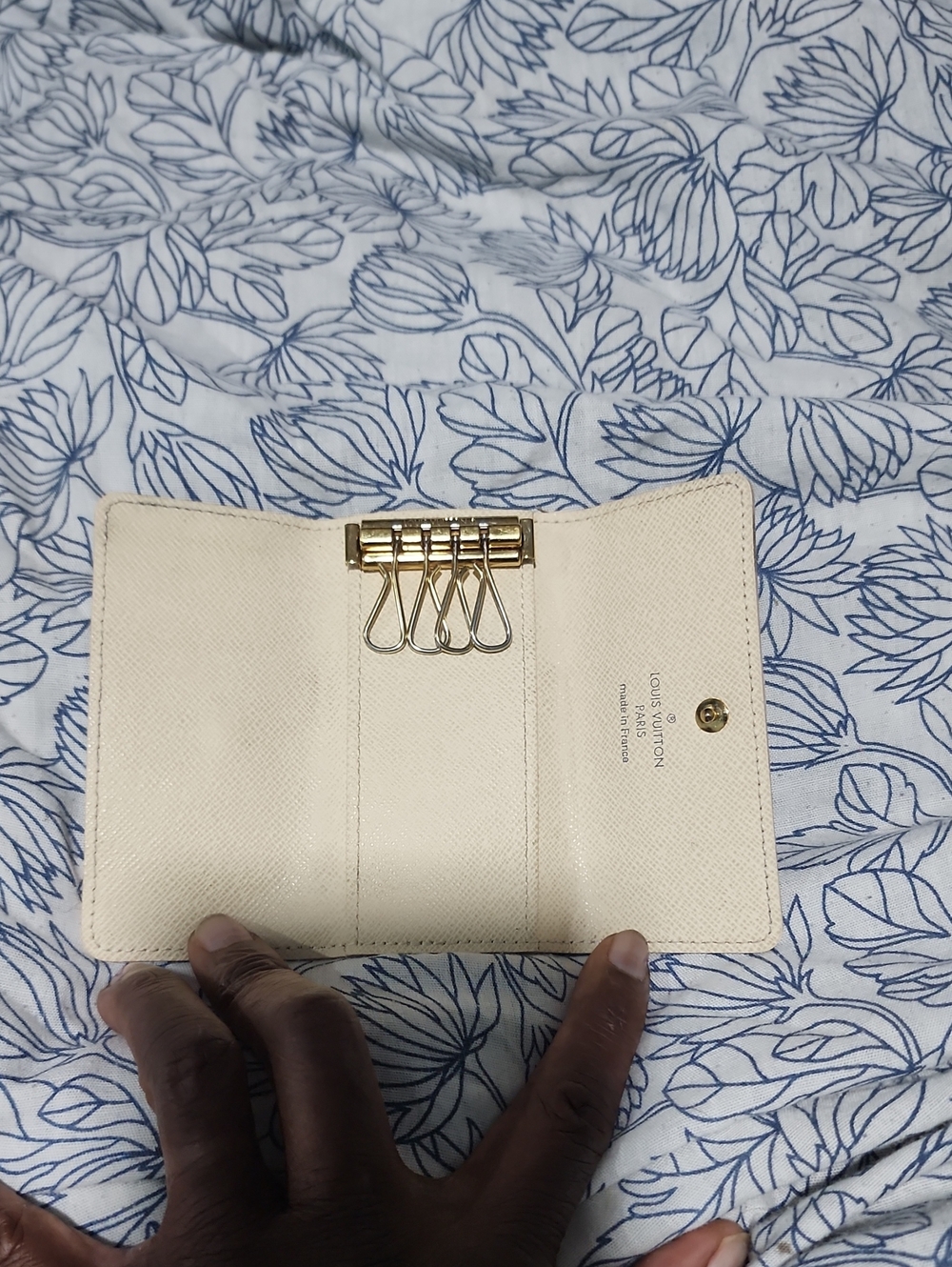 Louis Vuitton Damier Azur Cream  Key Holder with Gold Hardware